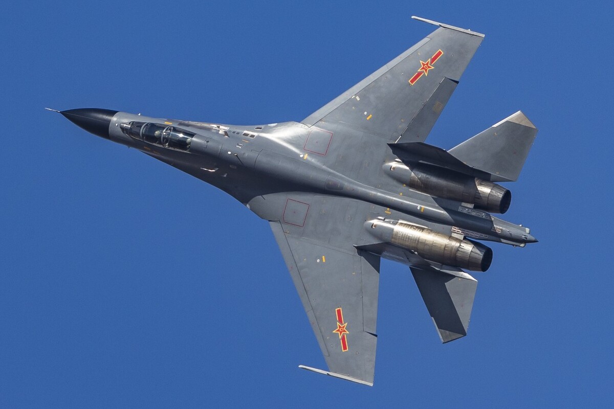 殲-11戰(zhàn)斗機(jī)深度解析資料，殲-11戰(zhàn)斗機(jī)深度解析與性能探討